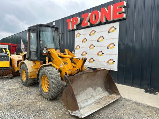 JCB 408 à 14500 € HT - Carregadeira de rodas: foto 5 JCB 408 à 14500 € HT - Carregadeira de rodas: foto 5