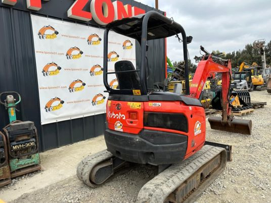 Kubota U27-4 à 20500 € HT - Mini escavadeira: foto 5 Kubota U27-4 à 20500 € HT - Mini escavadeira: foto 5