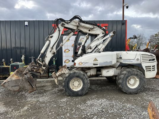 Mecalac 12MSX à 32500 € HT - Escavadeira de rodas: foto 2 Mecalac 12MSX à 32500 € HT - Escavadeira de rodas: foto 2