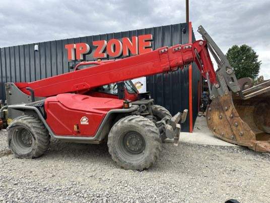 Merlo P40.17 - Caméra - Fourches - 4T - 17M - Empilhador telescópico: foto 5 Merlo P40.17 - Caméra - Fourches - 4T - 17M - Empilhador telescópico: foto 5