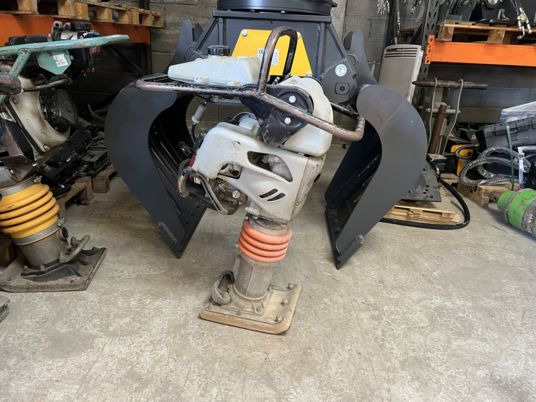 Mikasa MTX-60E - Compactadora de percussão: foto 4 Mikasa MTX-60E - Compactadora de percussão: foto 4