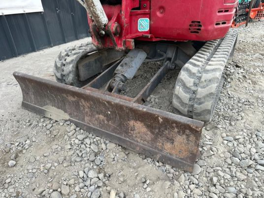 Takeuchi TB23R Cabine à 17 500 € HT - Mini escavadeira: foto 5 Takeuchi TB23R Cabine à 17 500 € HT - Mini escavadeira: foto 5