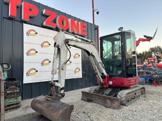 Takeuchi TB23R Cabine à 17 500 € HT - Mini escavadeira: foto 2 Takeuchi TB23R Cabine à 17 500 € HT - Mini escavadeira: foto 2