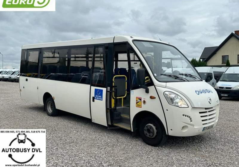 Iveco Kapena 2013 *Euro 5* Daily, Wing - Micro-ônibus, Furgão de passageiros: foto 1 Iveco Kapena 2013 *Euro 5* Daily, Wing - Micro-ônibus, Furgão de passageiros: foto 1