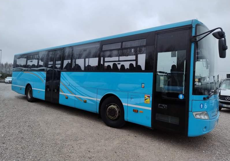 Mercedes-Benz INTOURO M/L - Ônibus suburbano: foto 3 Mercedes-Benz INTOURO M/L - Ônibus suburbano: foto 3