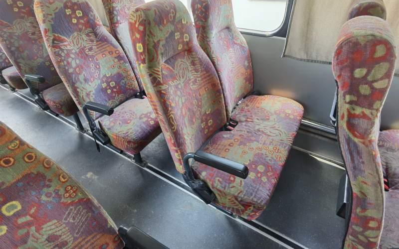 Ônibus suburbano Mercedes-Benz Vario 814D 38+15: foto 14 Ônibus suburbano Mercedes-Benz Vario 814D 38+15: foto 14