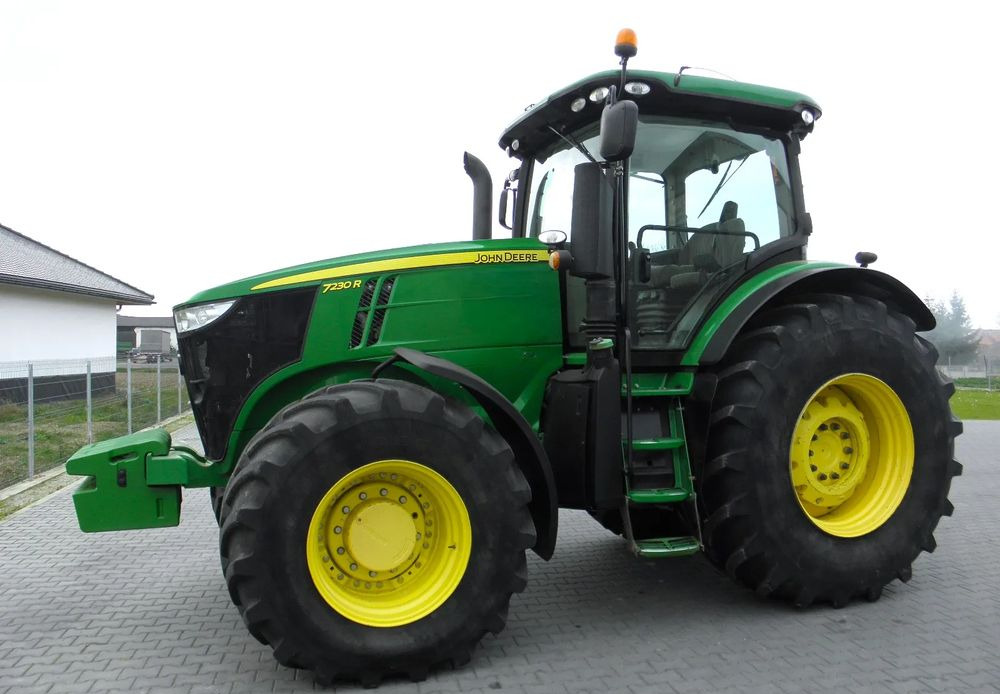 Locação de  John Deere 7230 R 2012 Rok Nie Malowany, Skrzynia POWERQUAD, Stan Bardzo Dobry John Deere 7230 R 2012 Rok Nie Malowany, Skrzynia POWERQUAD, Stan Bardzo Dobry: foto 11