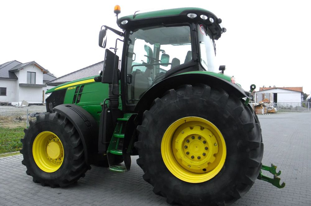 Locação de  John Deere 7230 R 2012 Rok Nie Malowany, Skrzynia POWERQUAD, Stan Bardzo Dobry John Deere 7230 R 2012 Rok Nie Malowany, Skrzynia POWERQUAD, Stan Bardzo Dobry: foto 10