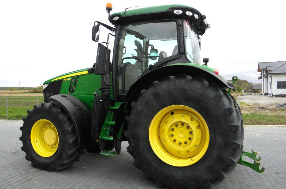 Locação de  John Deere 7230 R 2012 Rok Nie Malowany, Skrzynia POWERQUAD, Stan Bardzo Dobry John Deere 7230 R 2012 Rok Nie Malowany, Skrzynia POWERQUAD, Stan Bardzo Dobry: foto 19