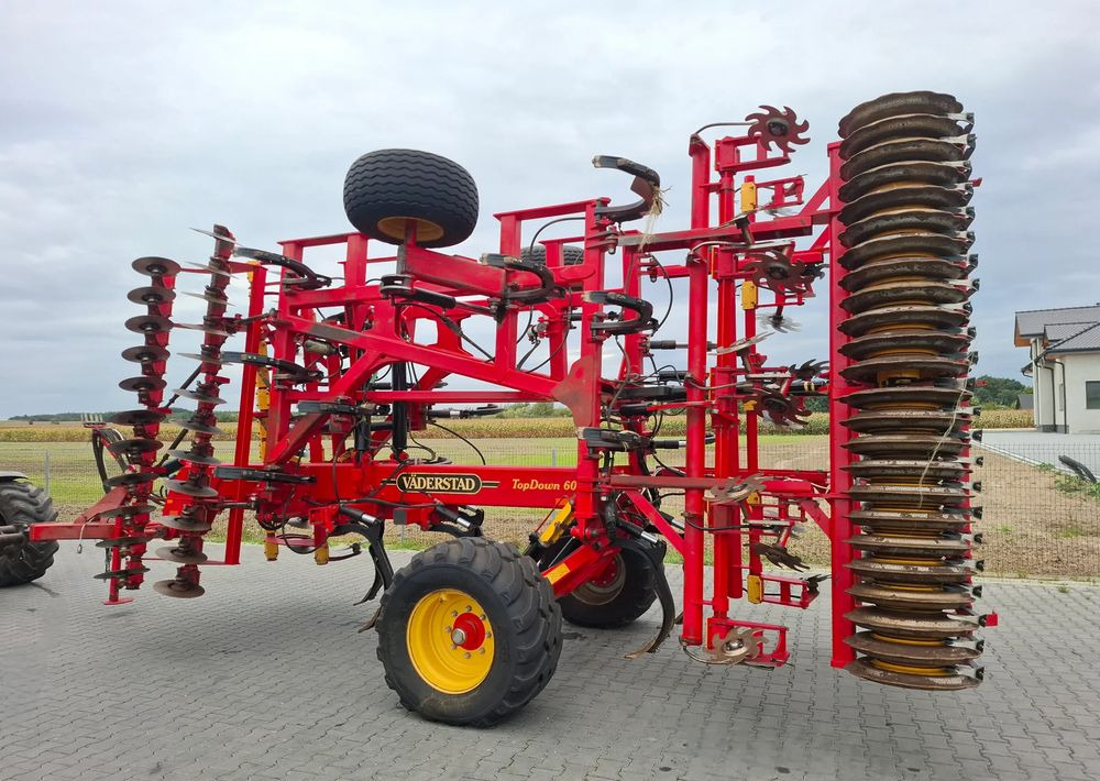 Väderstad TOPDOWN 600 2015 Rok, Nie Malowany , Stan Bardzo Dobry - Maquina para lavrar a terra: foto 3 Väderstad TOPDOWN 600 2015 Rok, Nie Malowany , Stan Bardzo Dobry - Maquina para lavrar a terra: foto 3