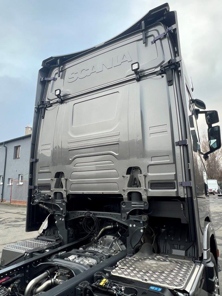Carroçaria de caixa aberta nuevo Scania S540 6x2LB: foto 16