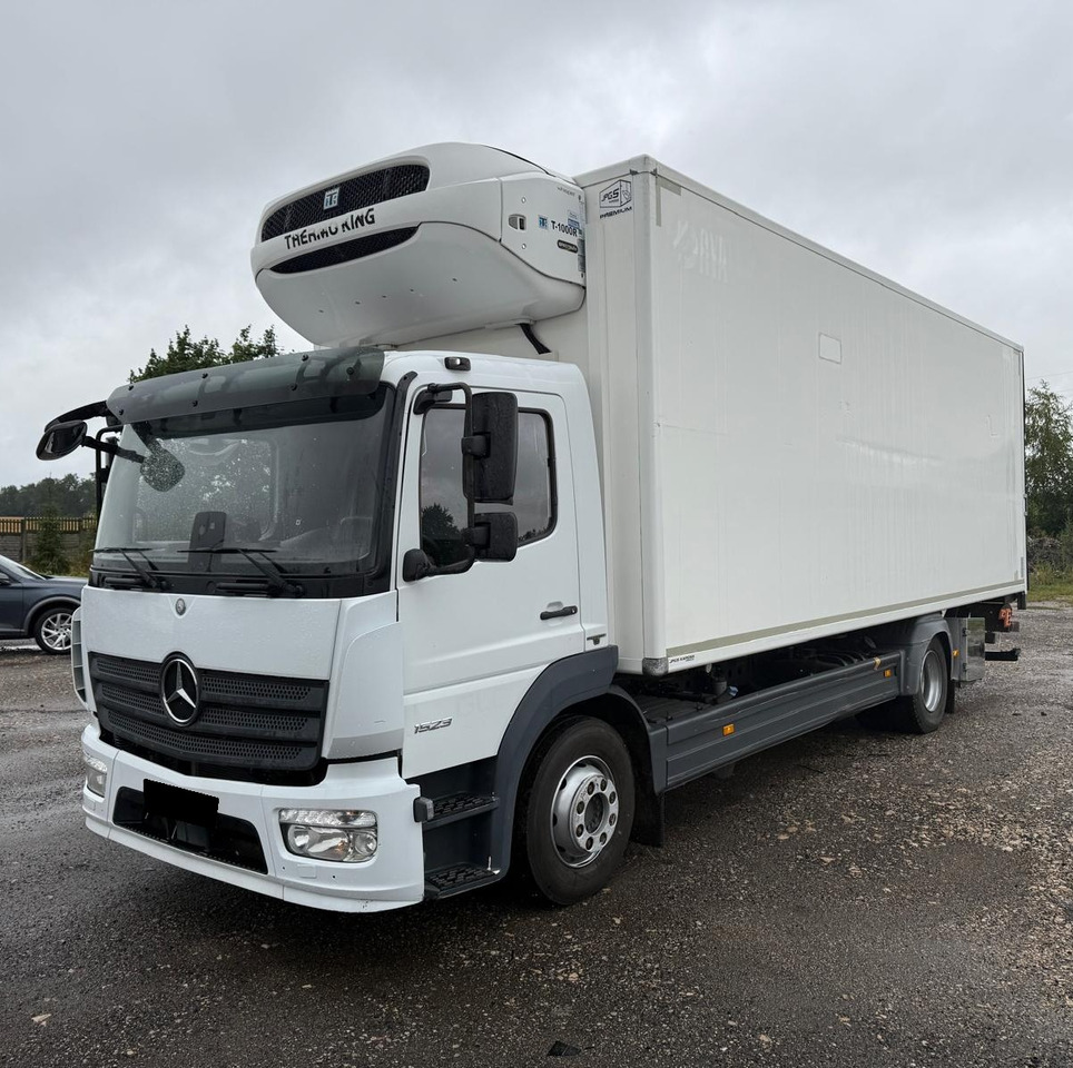 MERCEDES-BENZ ATEGO 1523 - Caminhão frigorífico: foto 1 MERCEDES-BENZ ATEGO 1523 - Caminhão frigorífico: foto 1