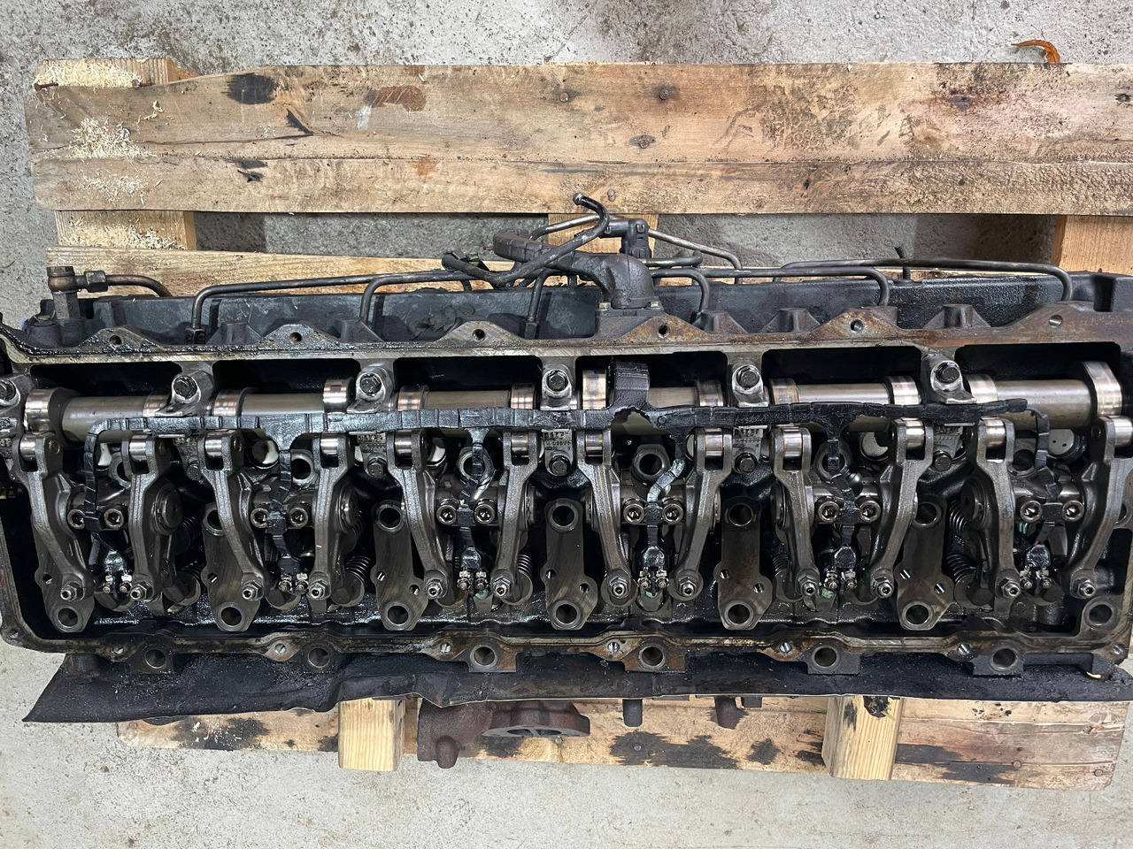 MAN Motor MAN Lions City D2066 LUH 52 Zylinderkopf Nockenwelle - Cabeça do motor de Ônibus: foto 3 MAN Motor MAN Lions City D2066 LUH 52 Zylinderkopf Nockenwelle - Cabeça do motor de Ônibus: foto 3