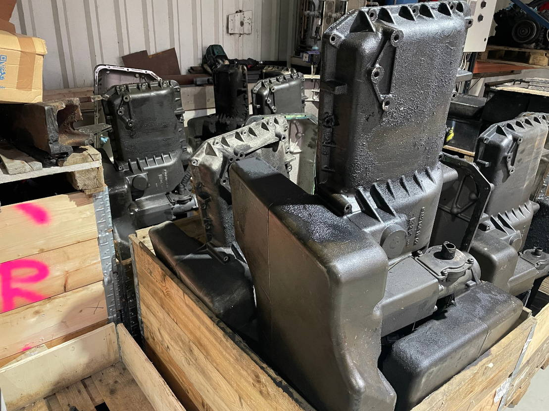 Mercedes-Benz Ölwanne Mercedes Motor OM 457 HLA A4570101113 OM457 Euro 5 EEV 15 - Cárter de óleo de Ônibus: foto 4 Mercedes-Benz Ölwanne Mercedes Motor OM 457 HLA A4570101113 OM457 Euro 5 EEV 15 - Cárter de óleo de Ônibus: foto 4