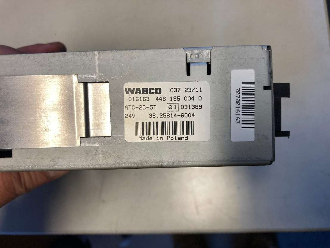 Wabco Wabco Klimabedienteil 4461950040 MAN Lions City 446 195 004 0 - Cabine e interior de Ônibus: foto 2 Wabco Wabco Klimabedienteil 4461950040 MAN Lions City 446 195 004 0 - Cabine e interior de Ônibus: foto 2