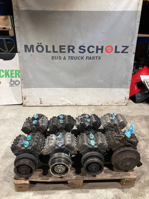 Webasto 10 x Klimakompressor Webasto GEA Spheros FK 40 FKX/655 FKX40/470 Citaro - Peça de ar condicionado de Ônibus: foto 1 Webasto 10 x Klimakompressor Webasto GEA Spheros FK 40 FKX/655 FKX40/470 Citaro - Peça de ar condicionado de Ônibus: foto 1