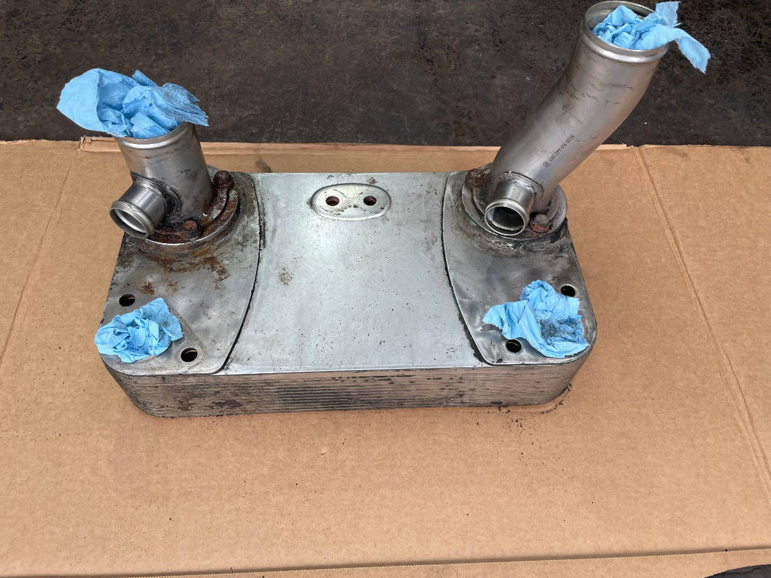 ZF ZF Ölkühler Wärmetauscher Getriebeölkühler Ecolife 6AP 1400 1700 - Radiador de óleo de Ônibus: foto 1 ZF ZF Ölkühler Wärmetauscher Getriebeölkühler Ecolife 6AP 1400 1700 - Radiador de óleo de Ônibus: foto 1