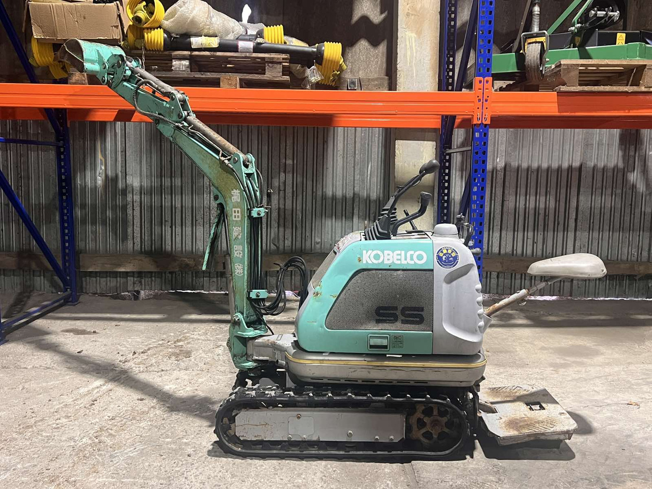 KOBELCO SS1 - Mini escavadeira: foto 4 KOBELCO SS1 - Mini escavadeira: foto 4