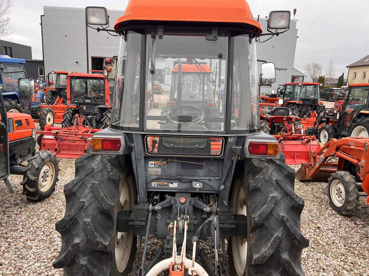 Kubota GL470 - Trator: foto 3 Kubota GL470 - Trator: foto 3