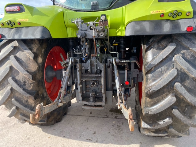CLAAS ARION 620 CEBIS - Trator: foto 5 CLAAS ARION 620 CEBIS - Trator: foto 5