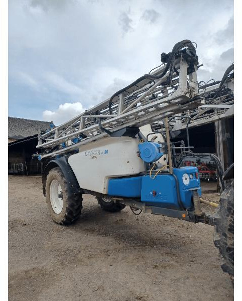 EVRARD METEOR 4200 - Pulverizador de arrastar: foto 1 EVRARD METEOR 4200 - Pulverizador de arrastar: foto 1