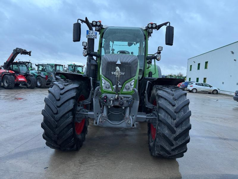 FENDT 720 PROFI PLUS - Trator: foto 2 FENDT 720 PROFI PLUS - Trator: foto 2