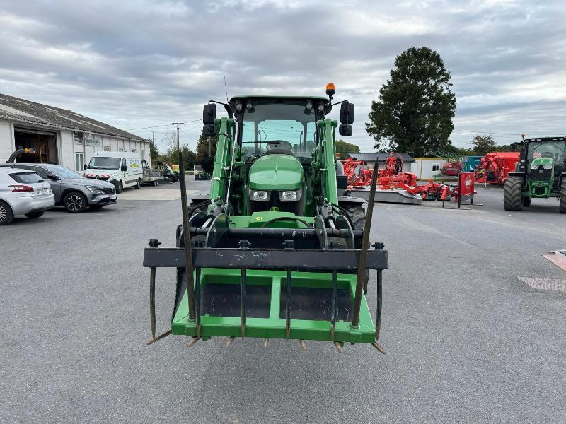 JOHN DEERE 5090M - Trator: foto 3 JOHN DEERE 5090M - Trator: foto 3