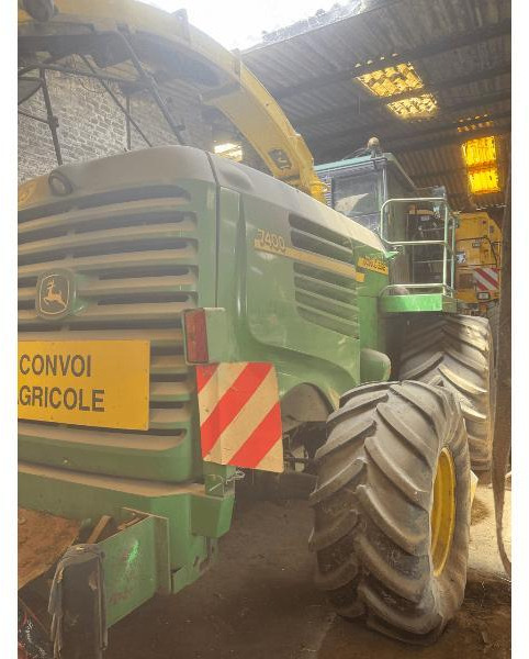 JOHN DEERE 7400 4RM - Picadora de forragem automotriz: foto 2 JOHN DEERE 7400 4RM - Picadora de forragem automotriz: foto 2