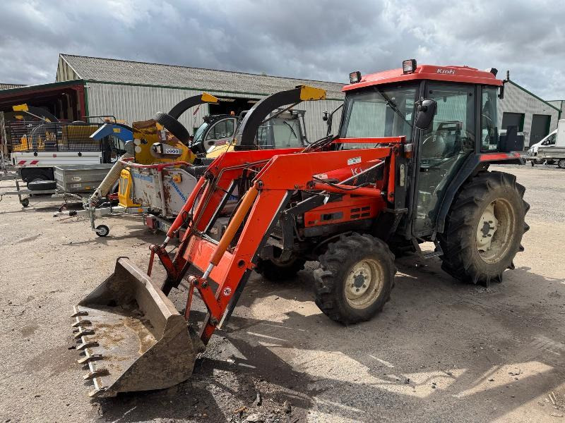 KIOTI DK45C - Trator: foto 1 KIOTI DK45C - Trator: foto 1