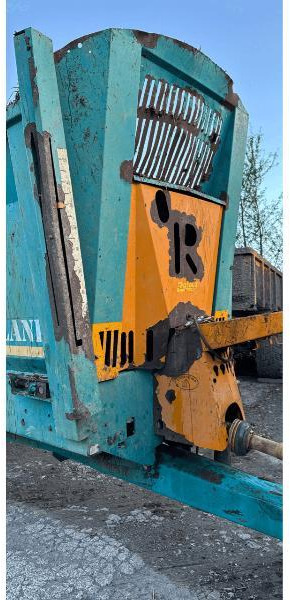 ROLLAND RT175 - Espalhador de estrume: foto 4 ROLLAND RT175 - Espalhador de estrume: foto 4