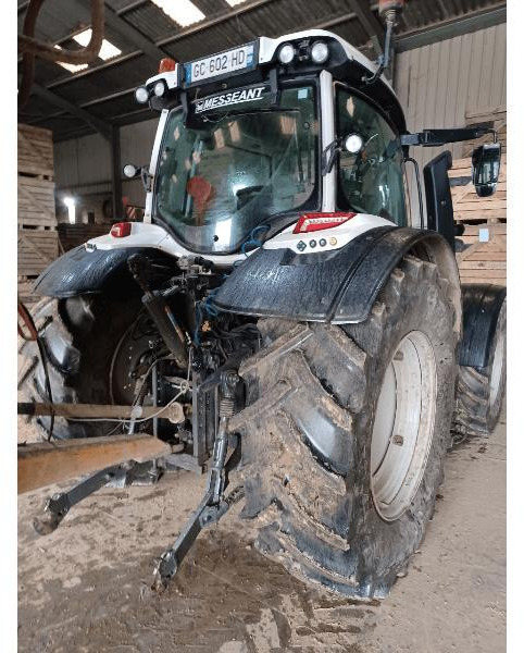 VALTRA N174 DIRECT - Trator: foto 4 VALTRA N174 DIRECT - Trator: foto 4