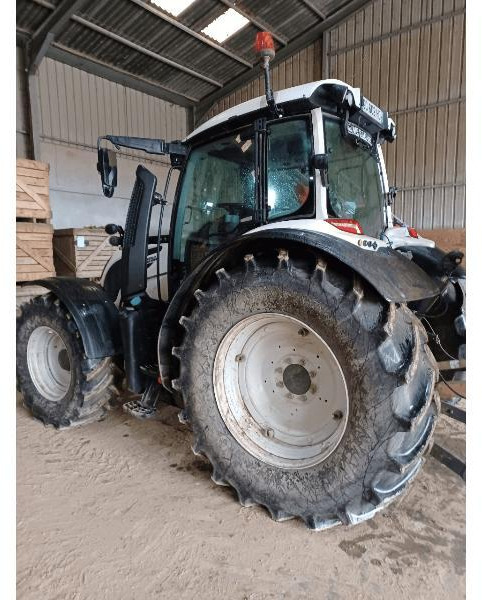 VALTRA N174 DIRECT - Trator: foto 3 VALTRA N174 DIRECT - Trator: foto 3