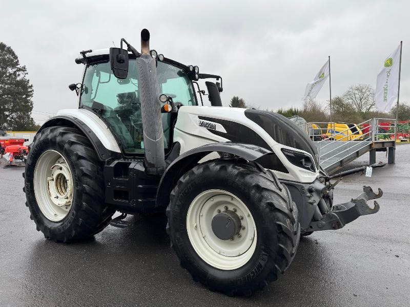 VALTRA T214 DIRECT - Trator: foto 4 VALTRA T214 DIRECT - Trator: foto 4