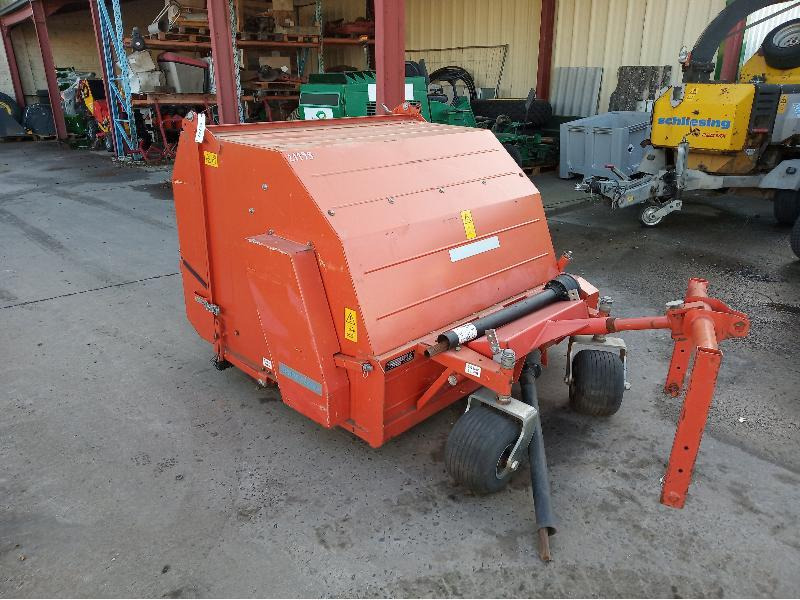 WIEDENMANN TERRA CLEAN 120 - Equipamentos para jardinagem: foto 1 WIEDENMANN TERRA CLEAN 120 - Equipamentos para jardinagem: foto 1