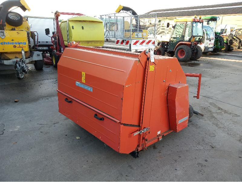 WIEDENMANN TERRA CLEAN 120 - Equipamentos para jardinagem: foto 3 WIEDENMANN TERRA CLEAN 120 - Equipamentos para jardinagem: foto 3