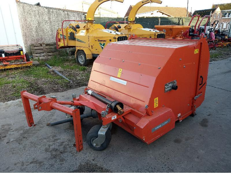 WIEDENMANN TERRA CLEAN 120 - Equipamentos para jardinagem: foto 2 WIEDENMANN TERRA CLEAN 120 - Equipamentos para jardinagem: foto 2