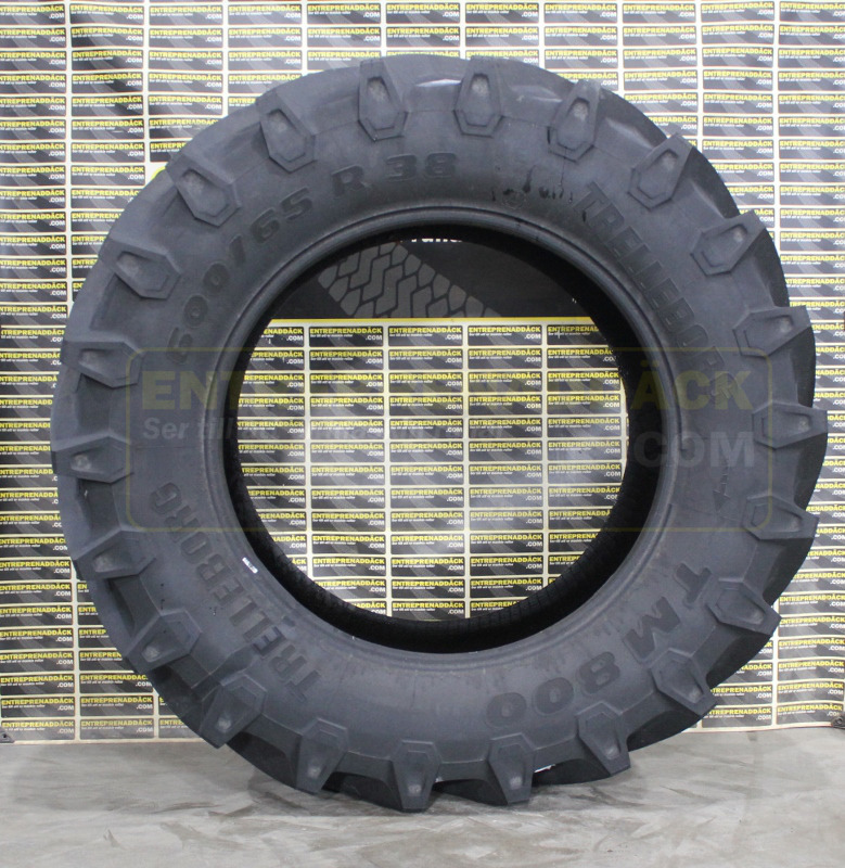 Trelleborg TM 800 650/65R42: Radial Tires for Modern Agricultural Tractors - Trator: foto 3 Trelleborg TM 800 650/65R42: Radial Tires for Modern Agricultural Tractors - Trator: foto 3