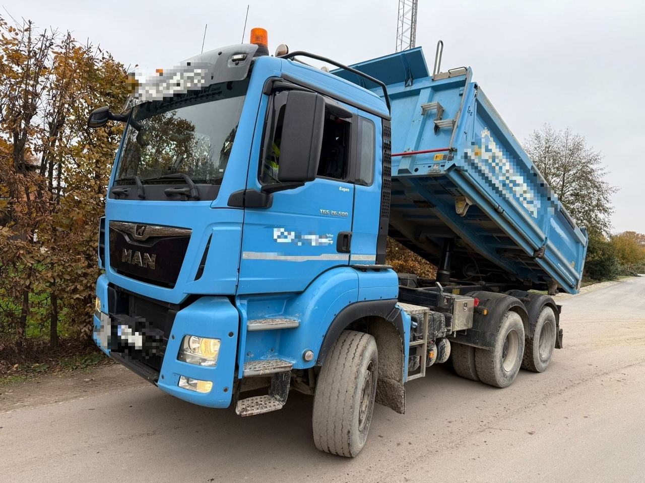 MAN 26.500 - Caminhão basculante: foto 1 MAN 26.500 - Caminhão basculante: foto 1
