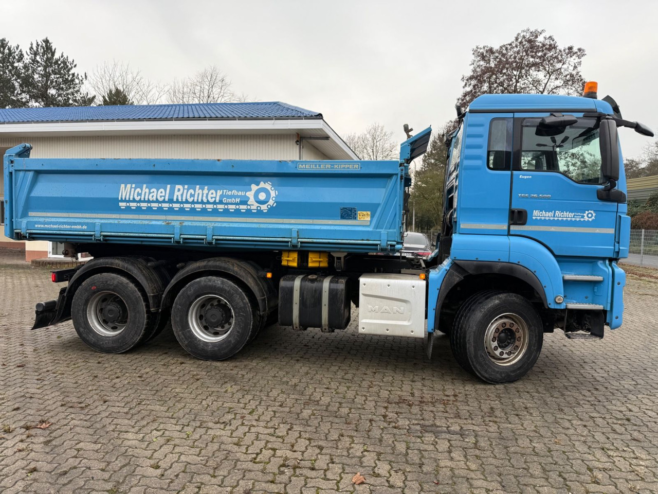 MAN 26.500 - Caminhão basculante: foto 4 MAN 26.500 - Caminhão basculante: foto 4