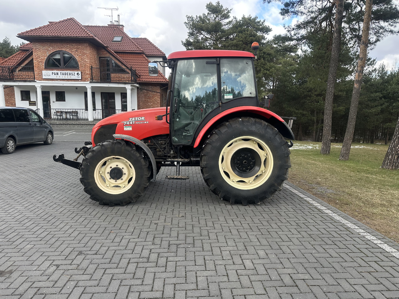 ZETOR PROXIMA 7441 - Trator: foto 2 ZETOR PROXIMA 7441 - Trator: foto 2