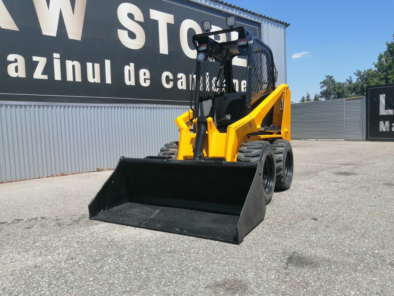 Bobcat SKID TYRE FRONT LOADER RAM ITALY - Mini carregadeira: foto 1 Bobcat SKID TYRE FRONT LOADER RAM ITALY - Mini carregadeira: foto 1
