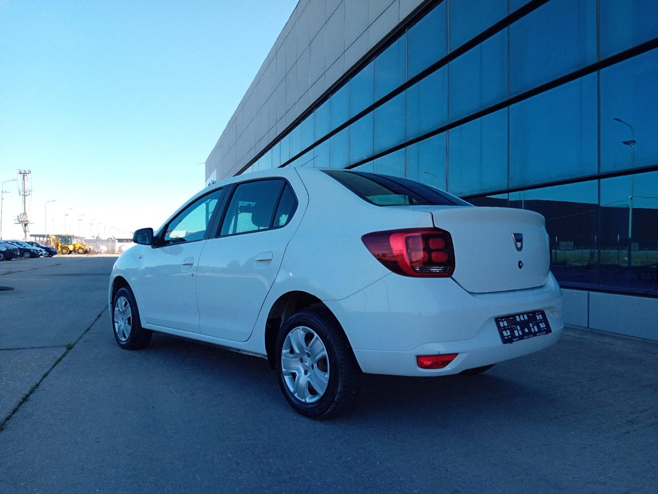 Dacia Logan 1.5 dCi, TOP ! - Sedã: foto 2 Dacia Logan 1.5 dCi, TOP ! - Sedã: foto 2