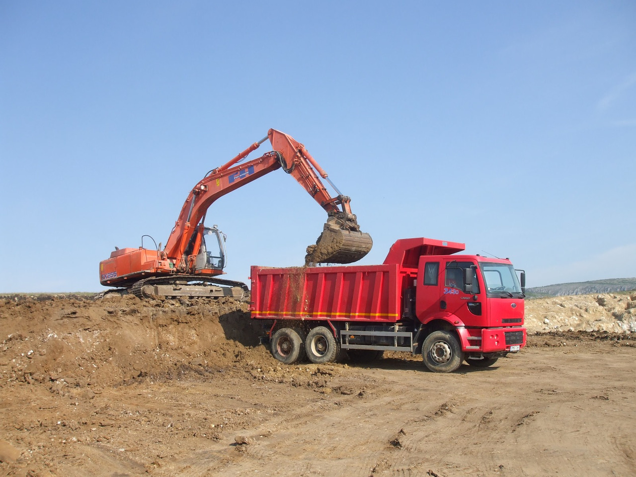 FORD CARGO 3430 D Tipper - Caminhão basculante: foto 4 FORD CARGO 3430 D Tipper - Caminhão basculante: foto 4