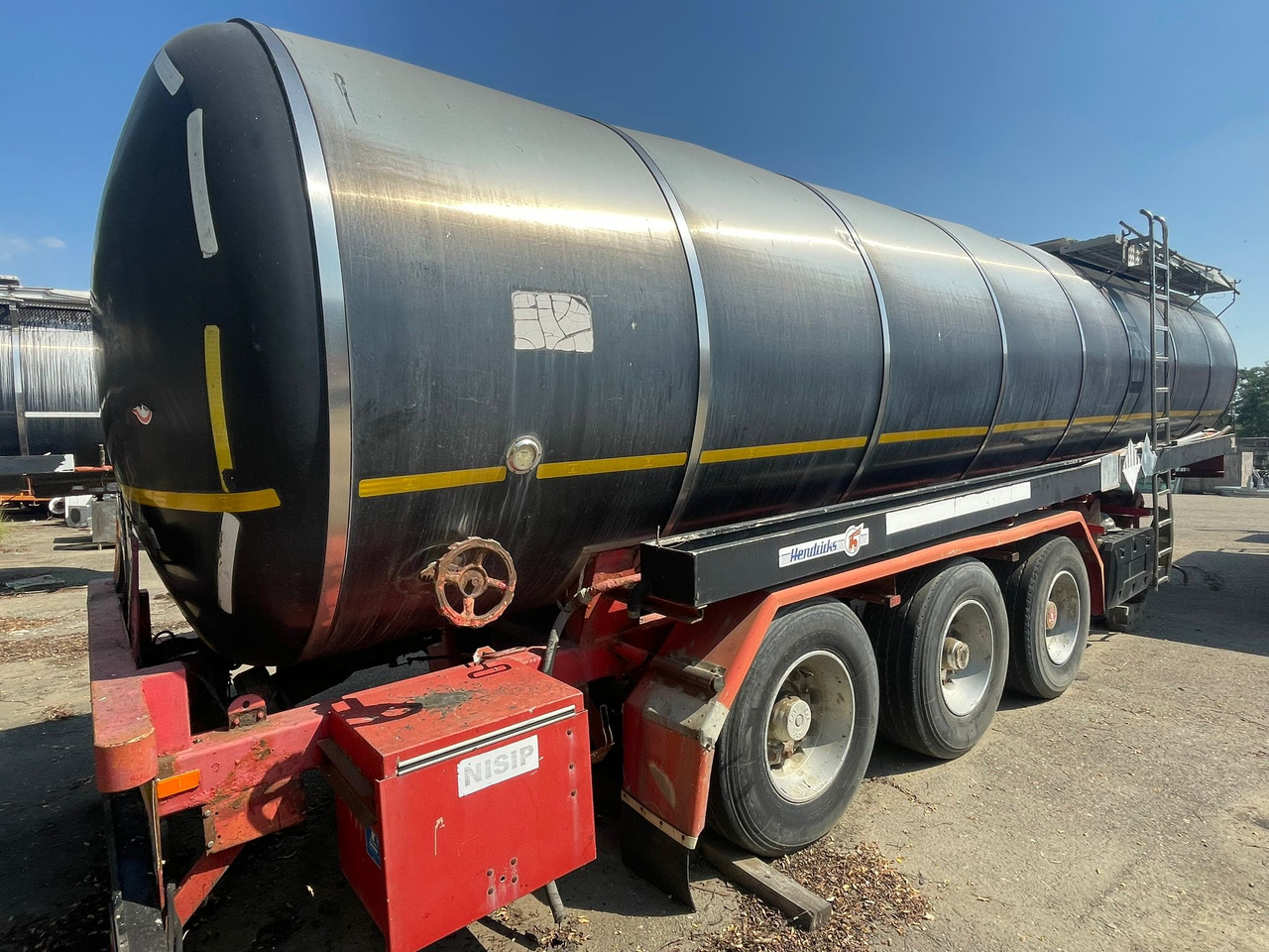 HENDRICK BITUMEN SEMI-TRAILER - Semirreboque tanque: foto 1 HENDRICK BITUMEN SEMI-TRAILER - Semirreboque tanque: foto 1
