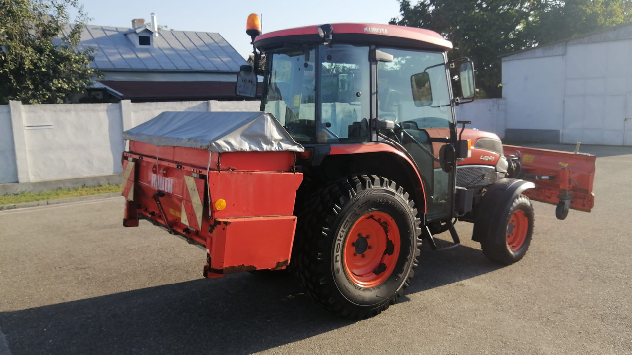 KUBOTA L4240 Narrow spaces tractor/vineyard/fruit tree/communal, TOP ! - Trator: foto 3 KUBOTA L4240 Narrow spaces tractor/vineyard/fruit tree/communal, TOP ! - Trator: foto 3