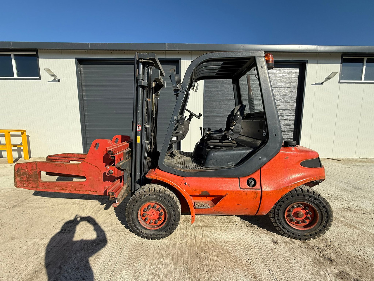 LINDE H40 STACKER - Empilhadeira a diesel: foto 3 LINDE H40 STACKER - Empilhadeira a diesel: foto 3