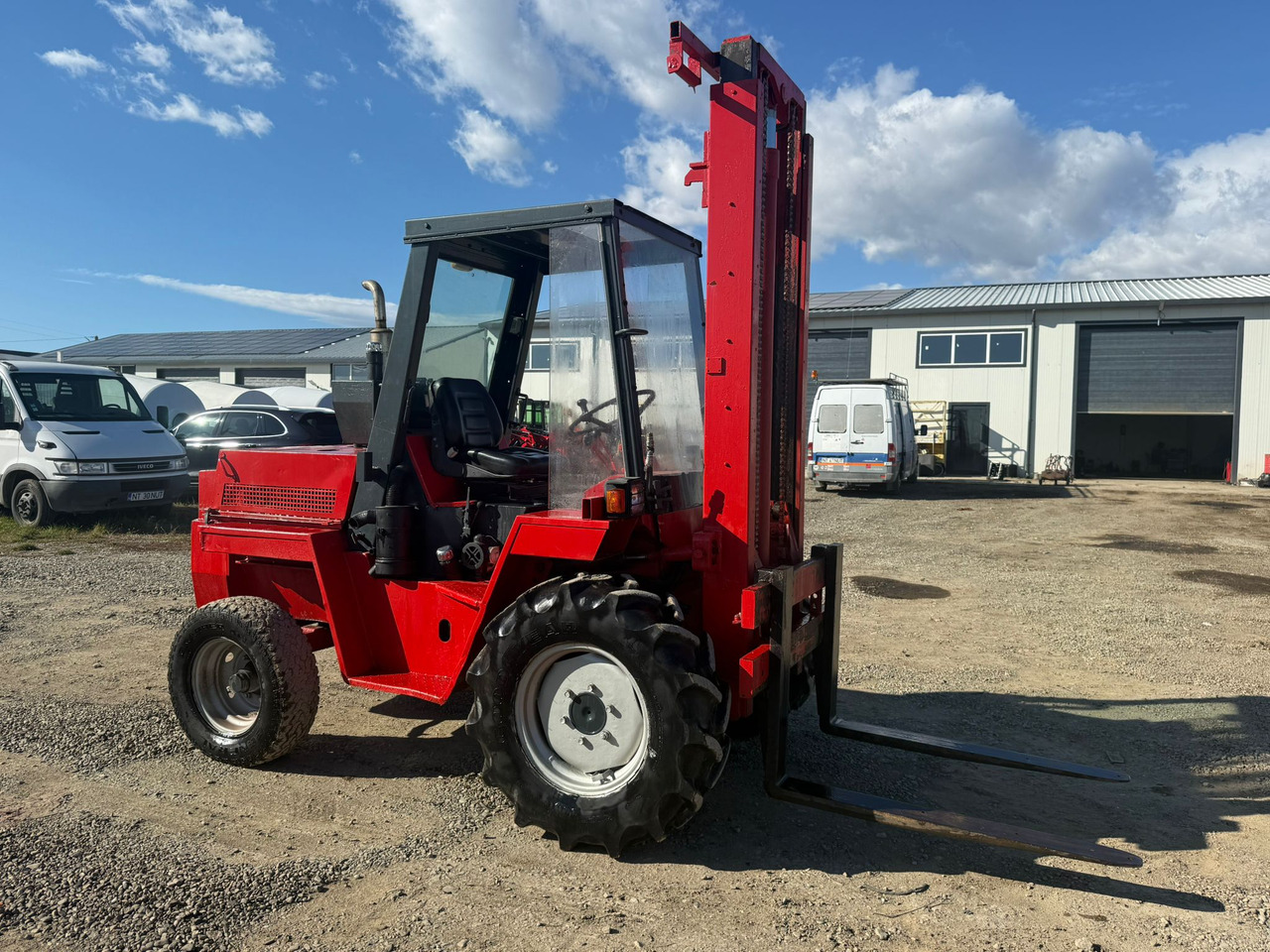 MANITOU MG25 STACKER - Empilhadeira a diesel: foto 4 MANITOU MG25 STACKER - Empilhadeira a diesel: foto 4