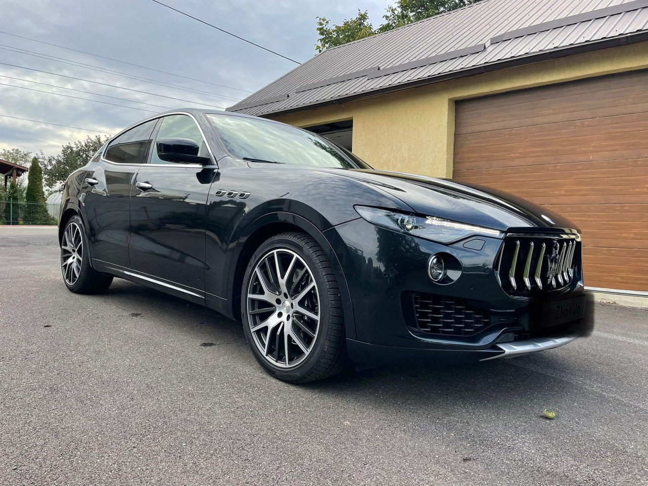 MASERATI LEVANTE 4X4 - SUV: foto 4 MASERATI LEVANTE 4X4 - SUV: foto 4