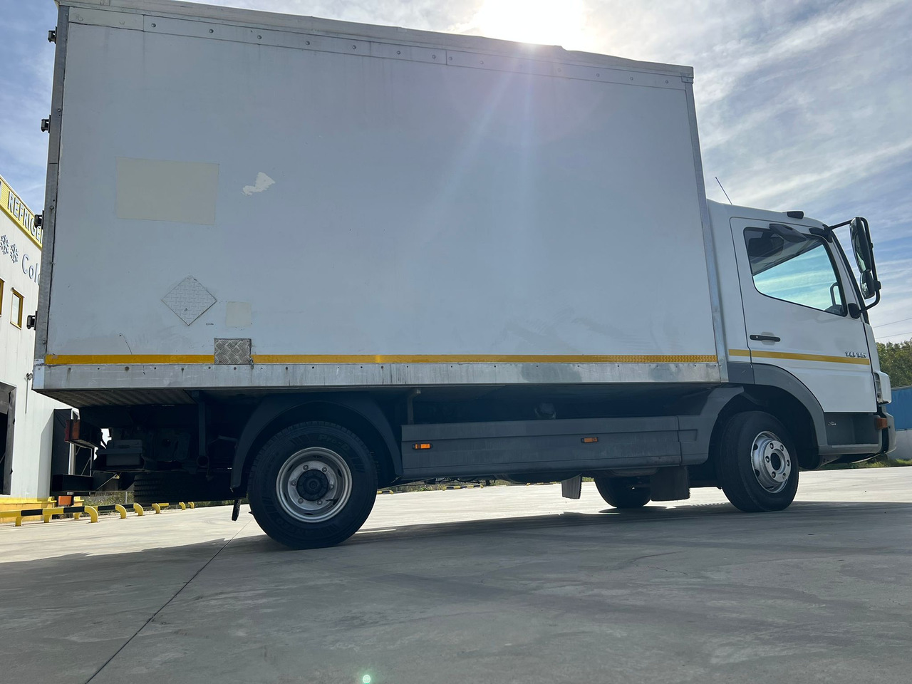 Mercedes-Benz Atego 10.15 Thermo King -20 C, Meat on hooks transport - Caminhão frigorífico: foto 4 Mercedes-Benz Atego 10.15 Thermo King -20 C, Meat on hooks transport - Caminhão frigorífico: foto 4