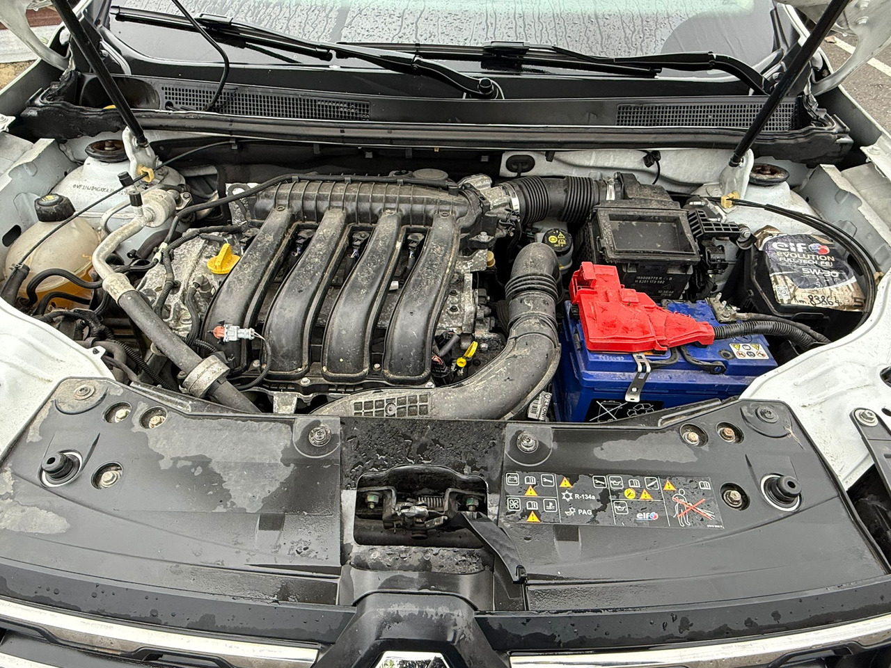 SUV RENAULT DUSTER 4X4: foto 10 SUV RENAULT DUSTER 4X4: foto 10